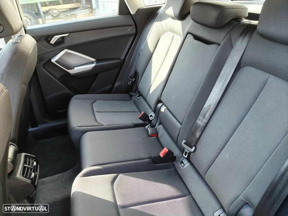 Audi Q3 45 TFSIe S tronic - 9