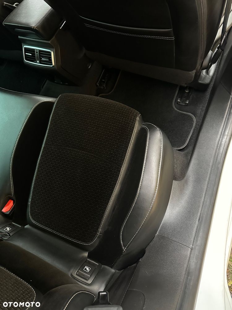 Renault Megane 1.6 dCi Bose - 16