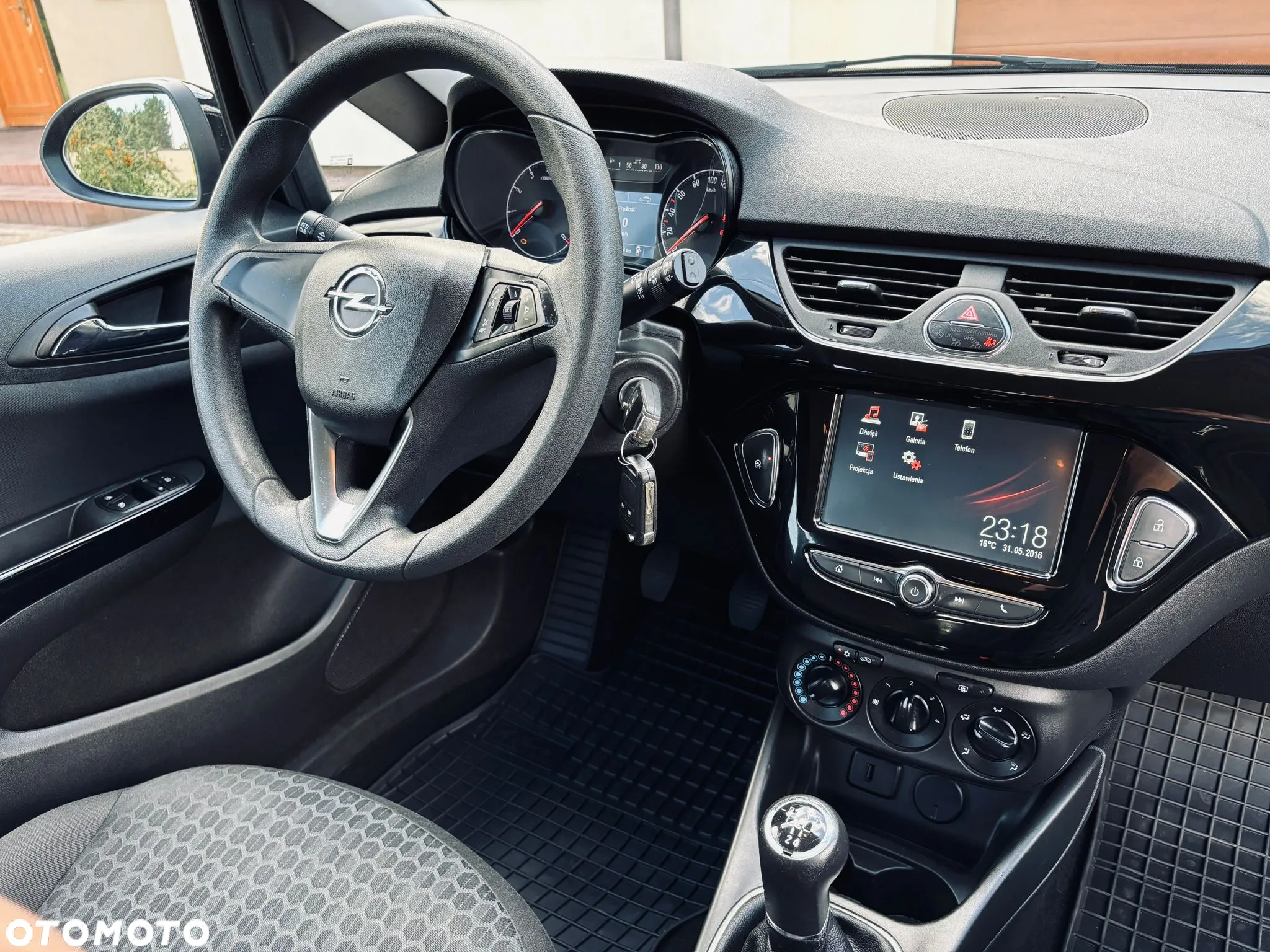 Opel Corsa - 33
