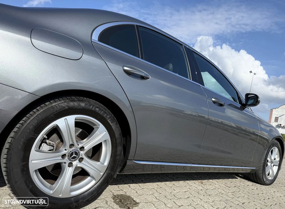 Mercedes-Benz E 220 d Exclusive - 19