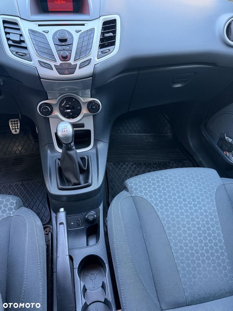 Ford Fiesta 1.4 Sport - 11