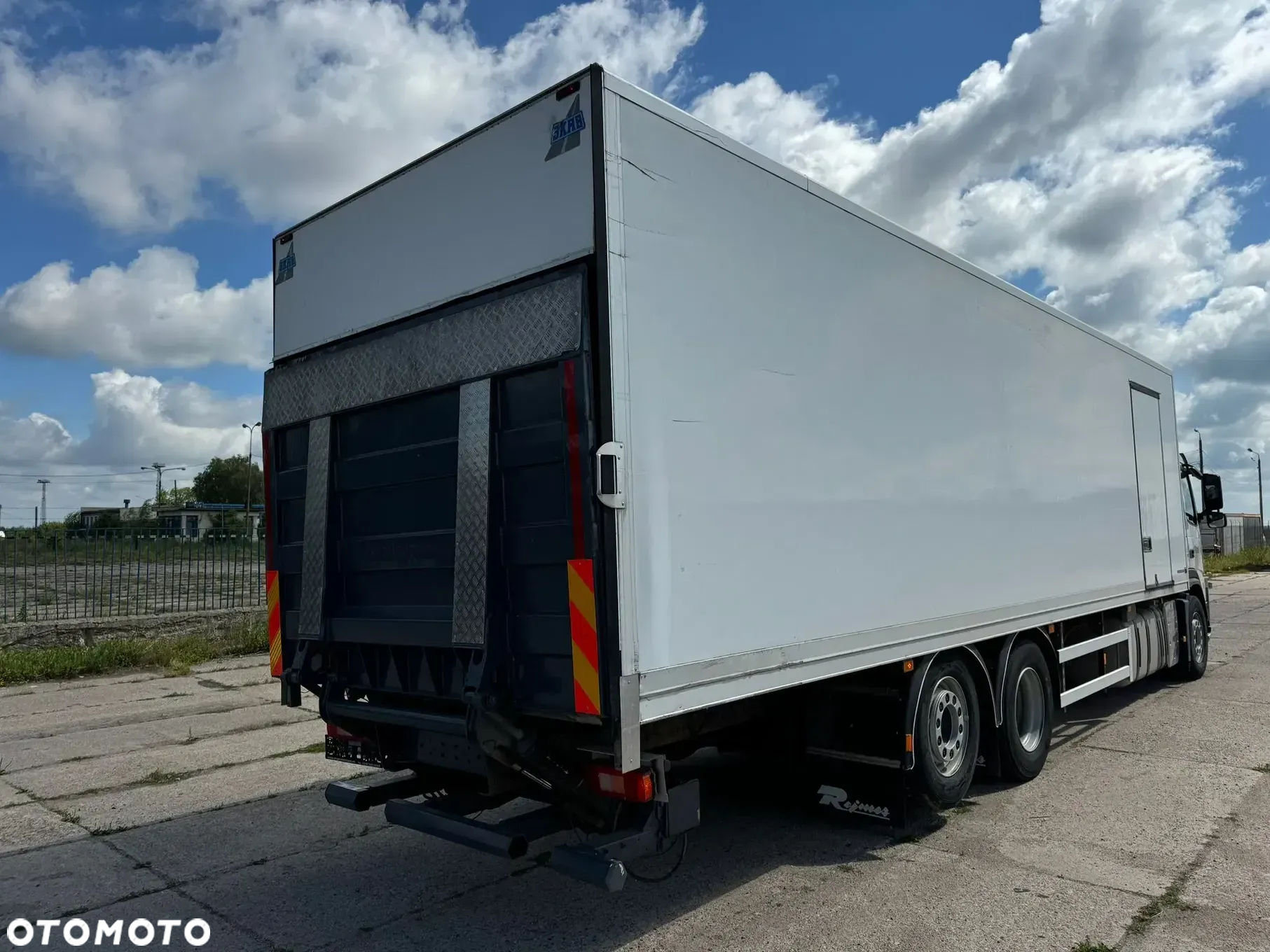 Volvo FM 330 - 5