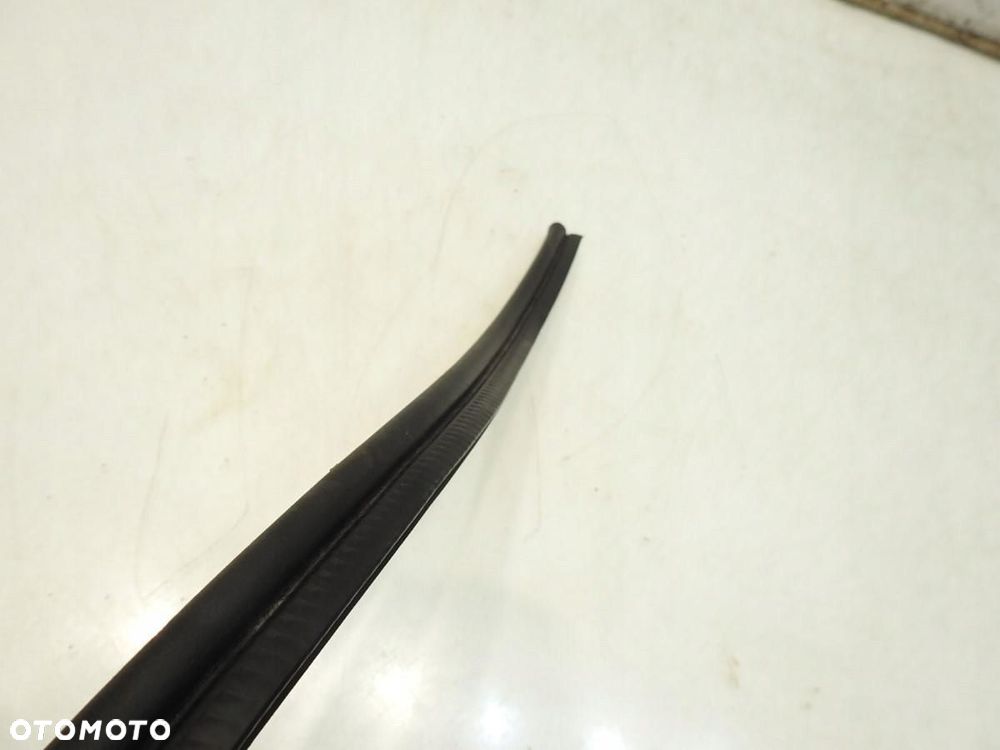 USZCZELKA PODSZYBIA KIA CEED I - 5