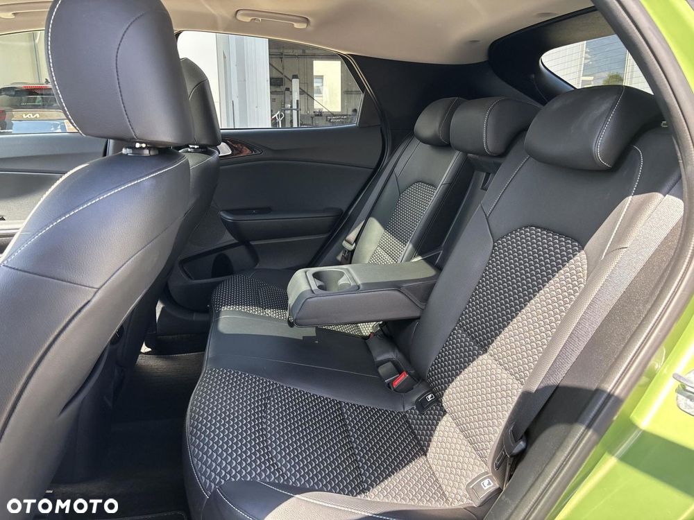 Kia XCeed 1.5 T-GDI Business Line DCT - 17
