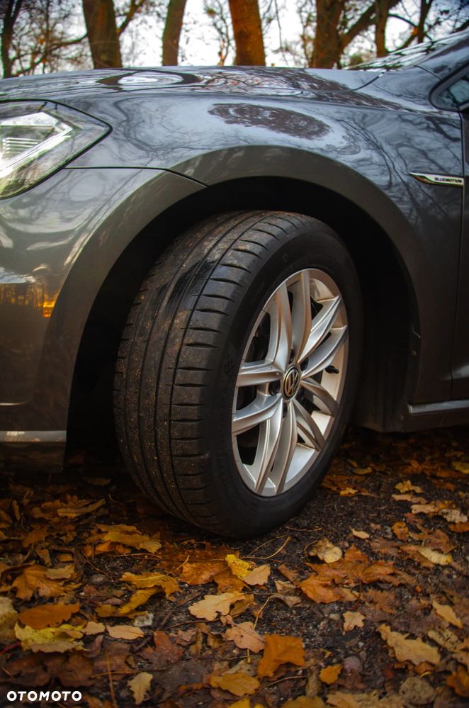 Volkswagen Golf VII 1.5 TSI BMT Highline - 12