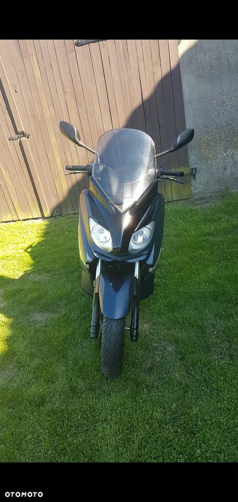 Yamaha X-max - 1