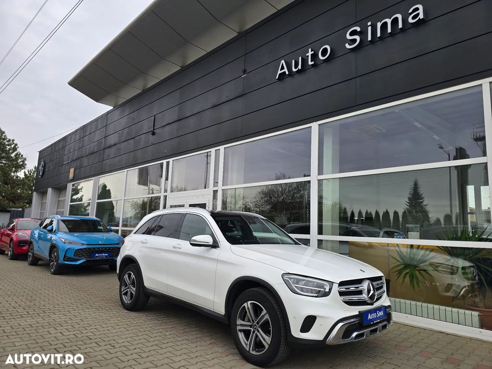 Mercedes-Benz GLC - 1