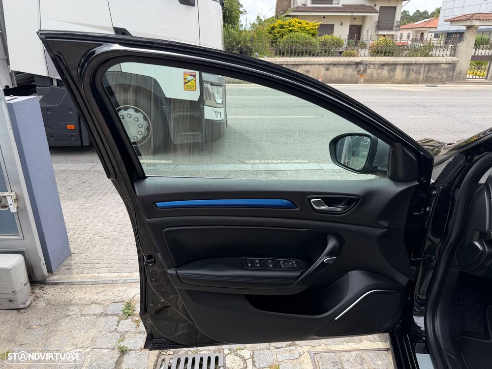 Renault Mégane Sport Tourer 1.5 dCi GT Line SS - 18