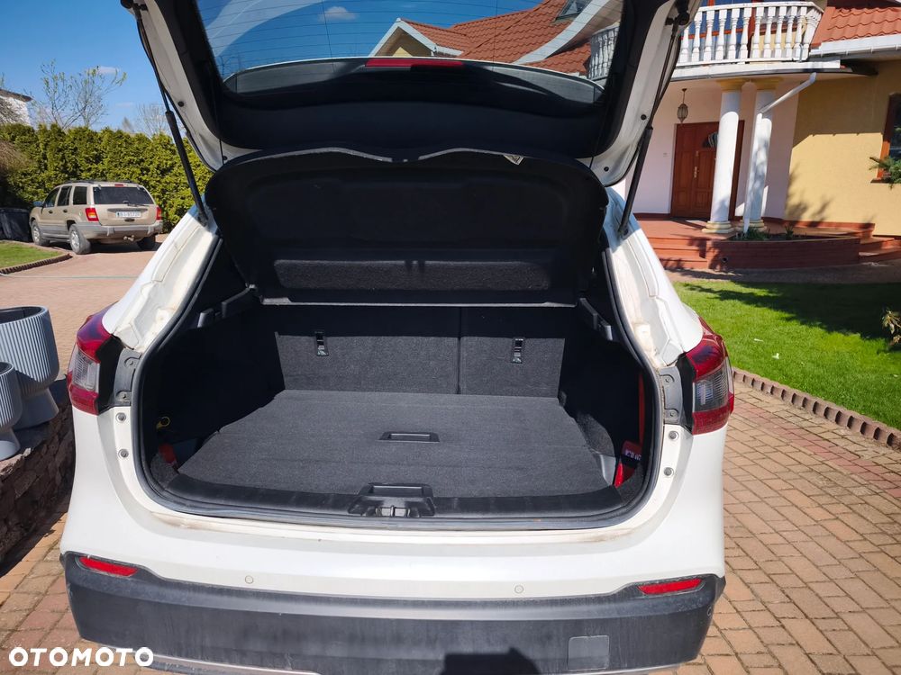 Nissan Qashqai 1.6 DCi 4x4 N-Connecta - 28