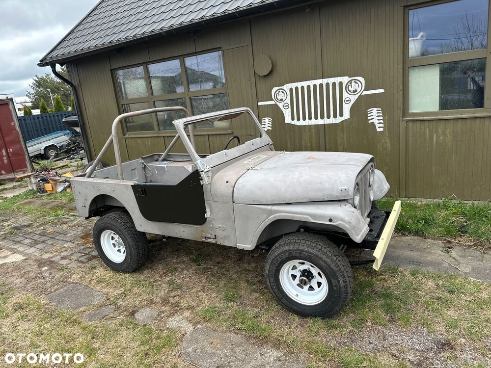 Jeep CJ - 2