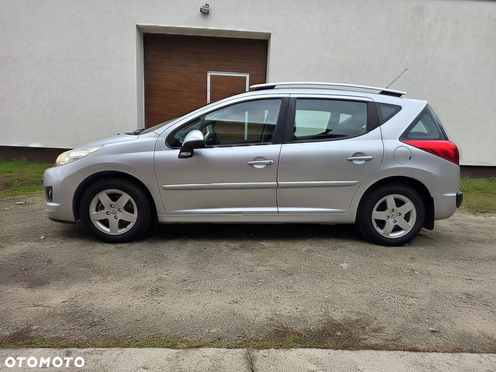 Peugeot 207 - 4