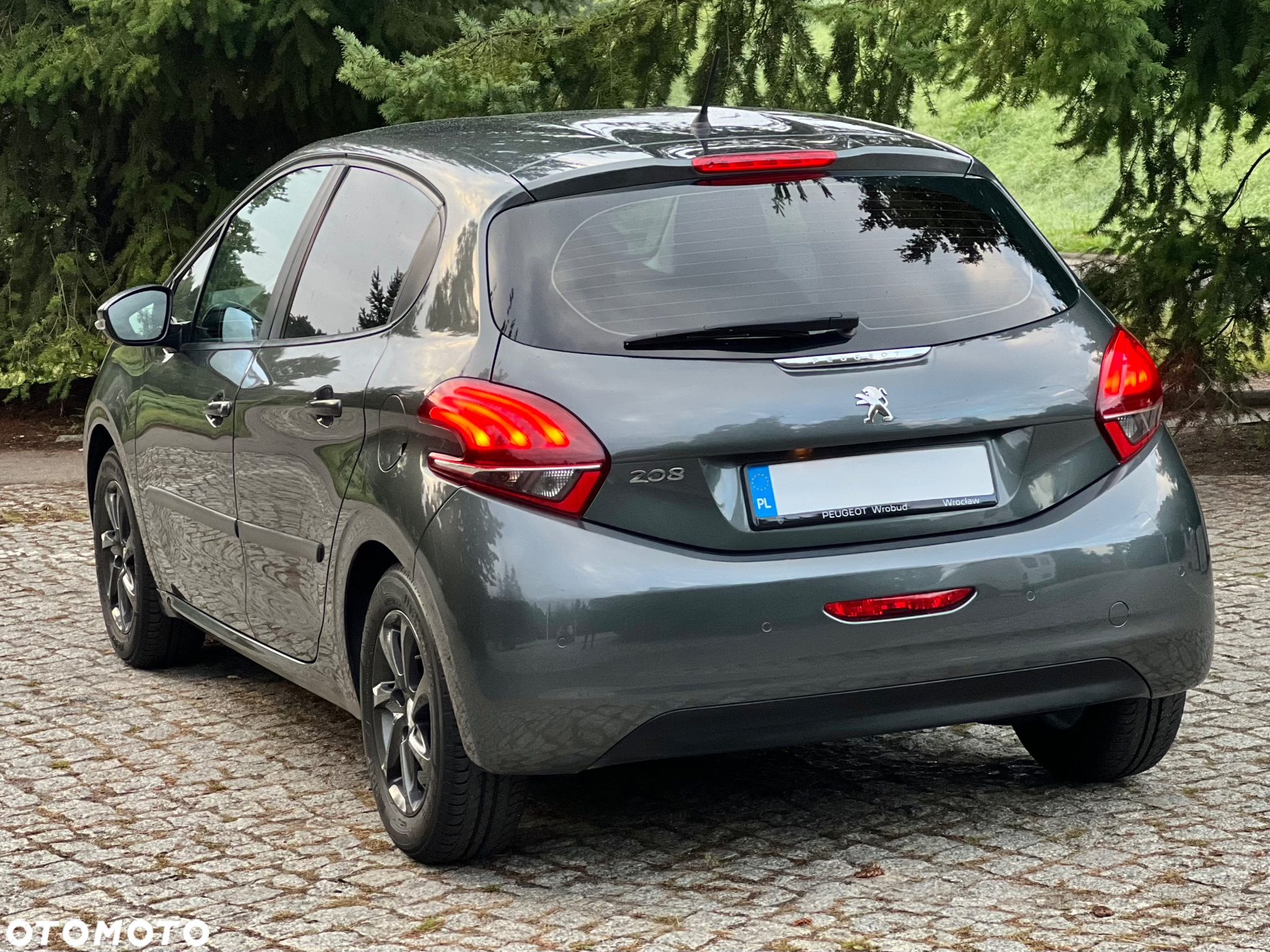 Peugeot 208 - 15