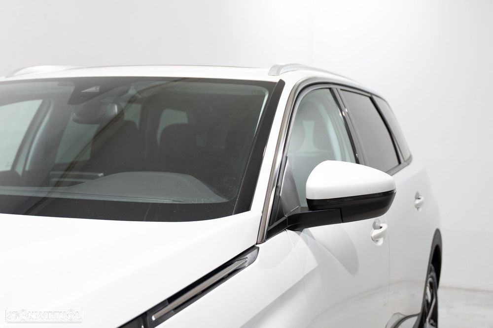 Peugeot 5008 1.2 PureTech Allure EAT8 - 6