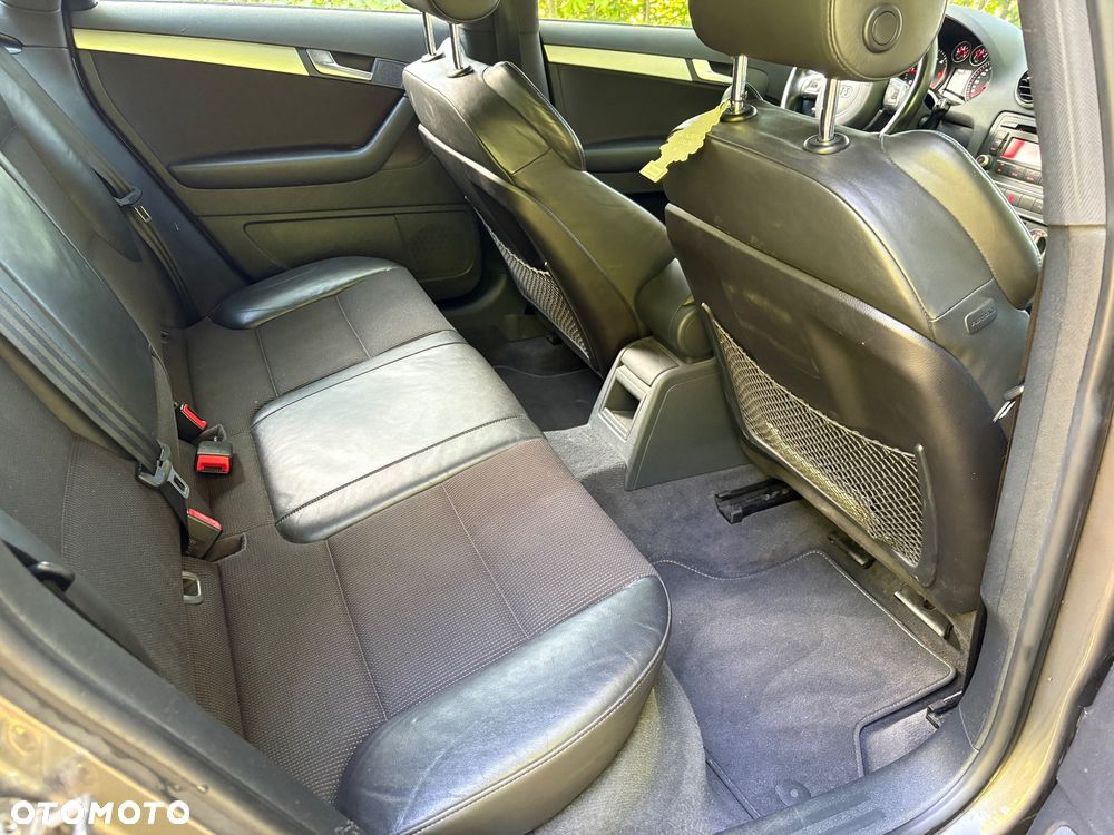 Audi A3 Sportback 2.0 TDI DPF S line Sportpaket - 6