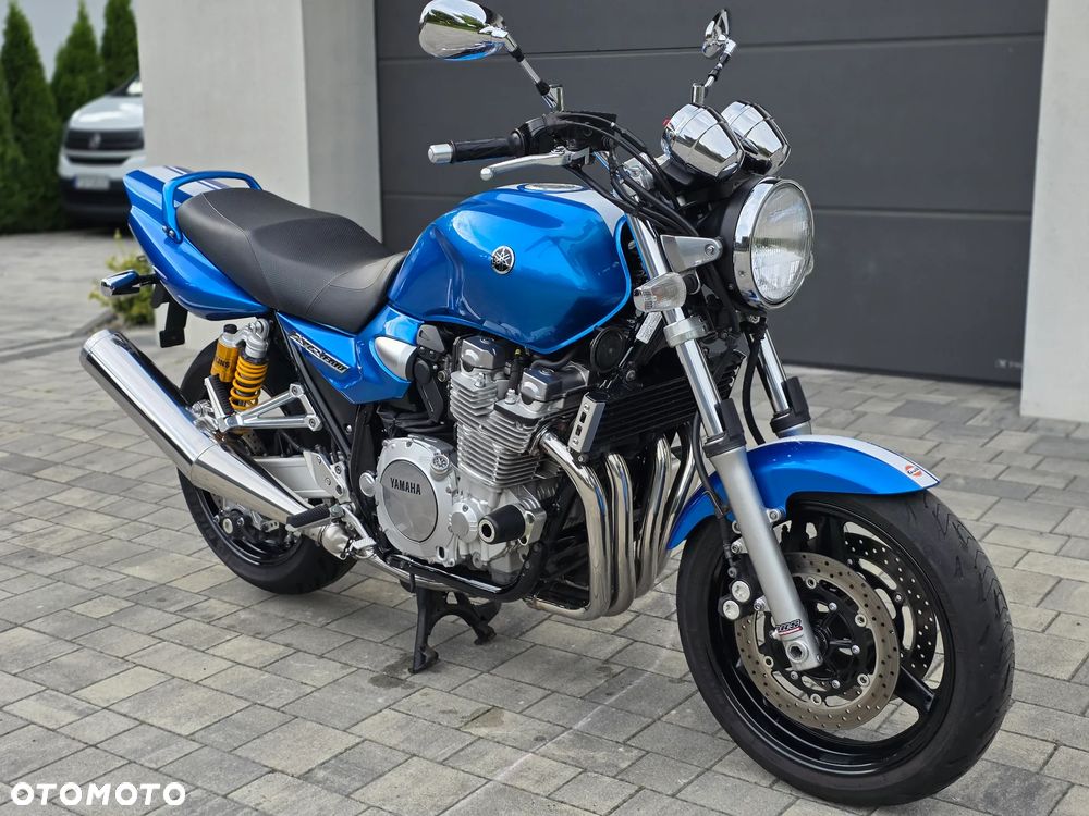Yamaha XJR - 2