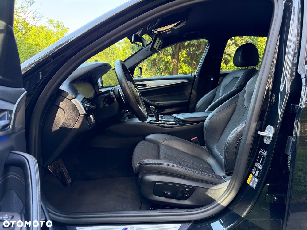 BMW Seria 5 530e iPerformance M Sport sport - 18