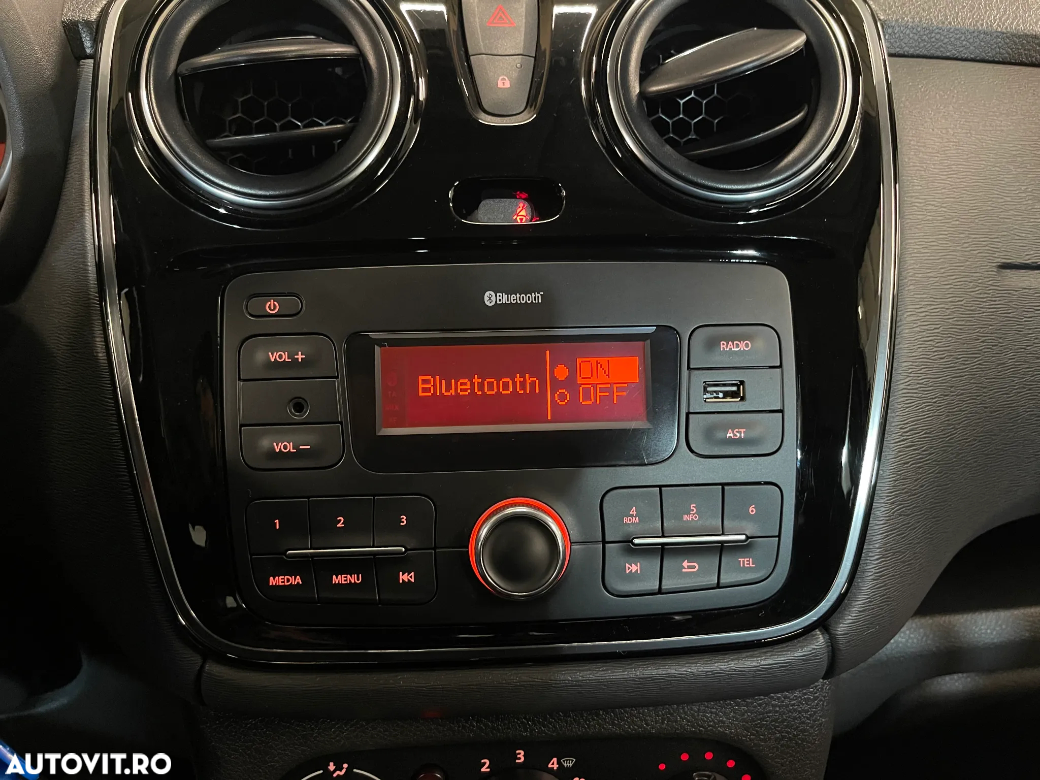 Dacia Dokker 1.5 Blue dCi Laureate - 13