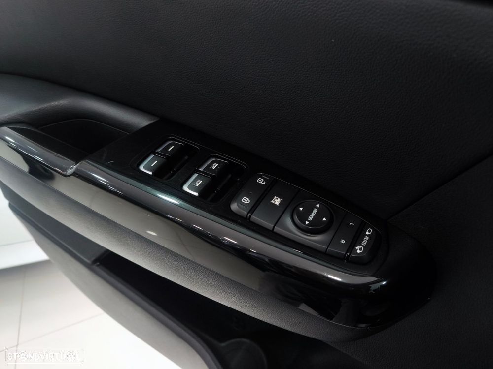 Kia Sportage 1.6 CRDI ISG MHEV Tech - 20