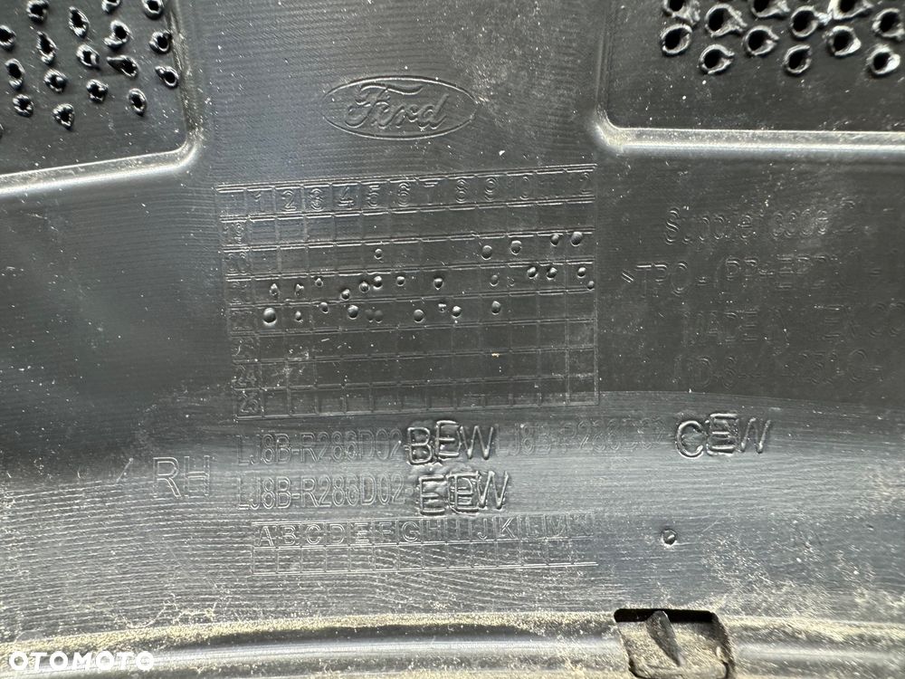 Tylna prawa listwa błotnika Ford mustang mach e - 3