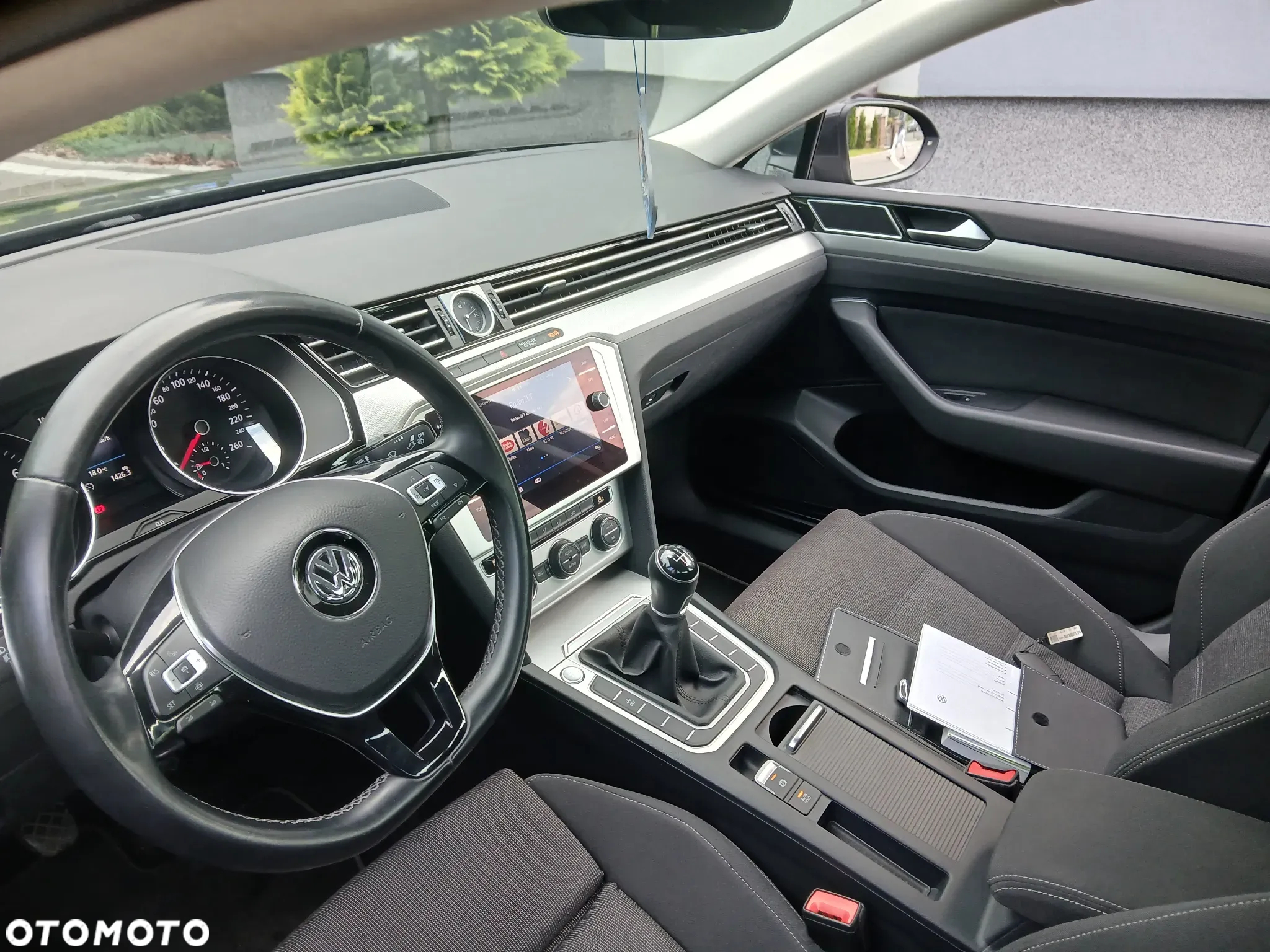 Volkswagen Passat 1.5 TSI OPF Comfortline - 9