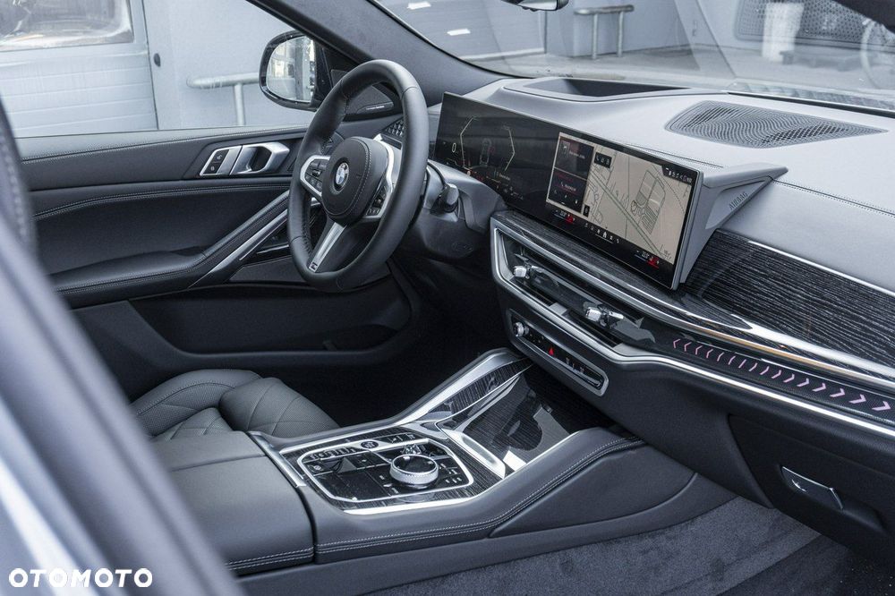 BMW X6 - 25