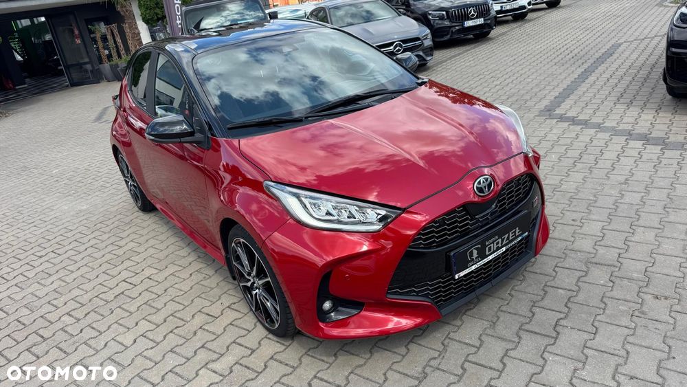 Toyota Yaris Hybrid 1.5 GR Sport - 33