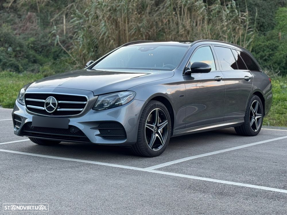 Mercedes-Benz E 300 de AMG Line - 4