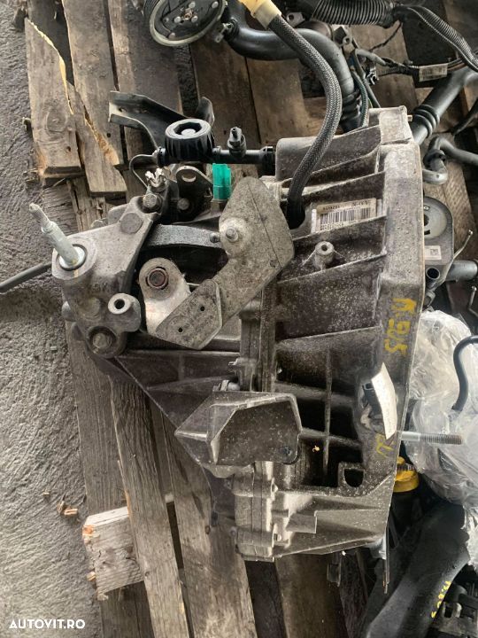 Vand cutie de viteza Renault Megane 3 , euro 5, cod 320108046R - 1