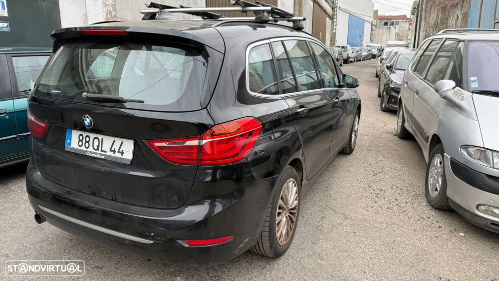 BMW 216 Gran Tourer i Line Luxury - 2