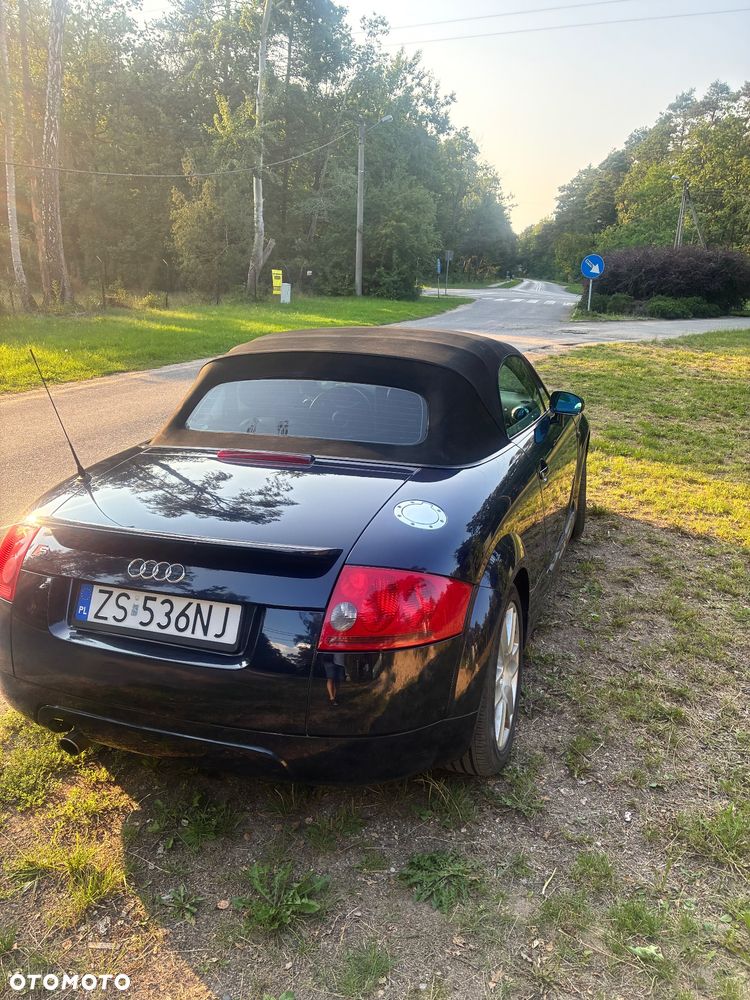Audi TT Roadster - 3