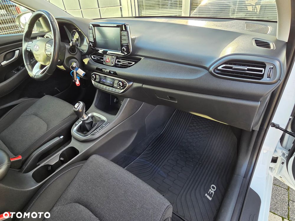Hyundai i30 - 33