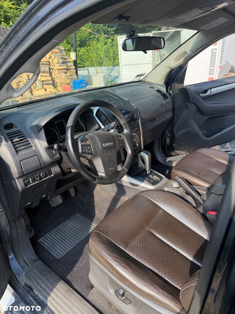 Isuzu D-Max - 12