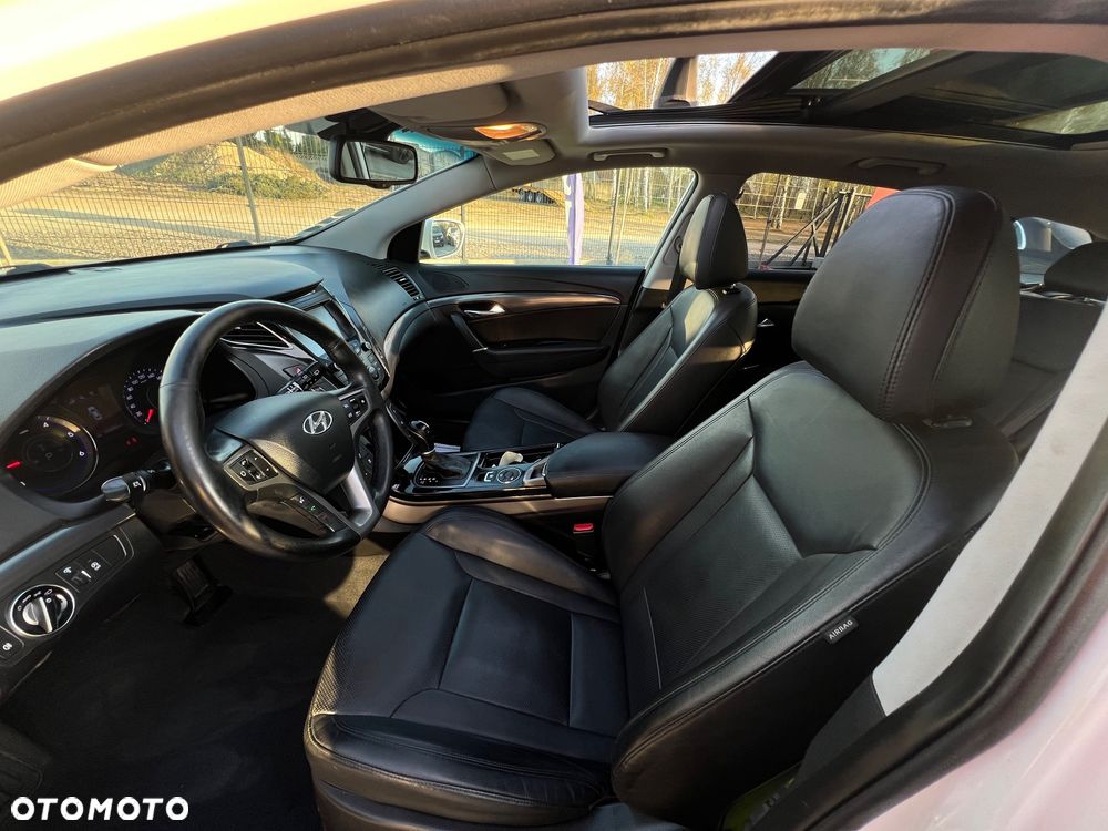 Hyundai i40 Kombi 1.7 CRDi DCT Premium - 17
