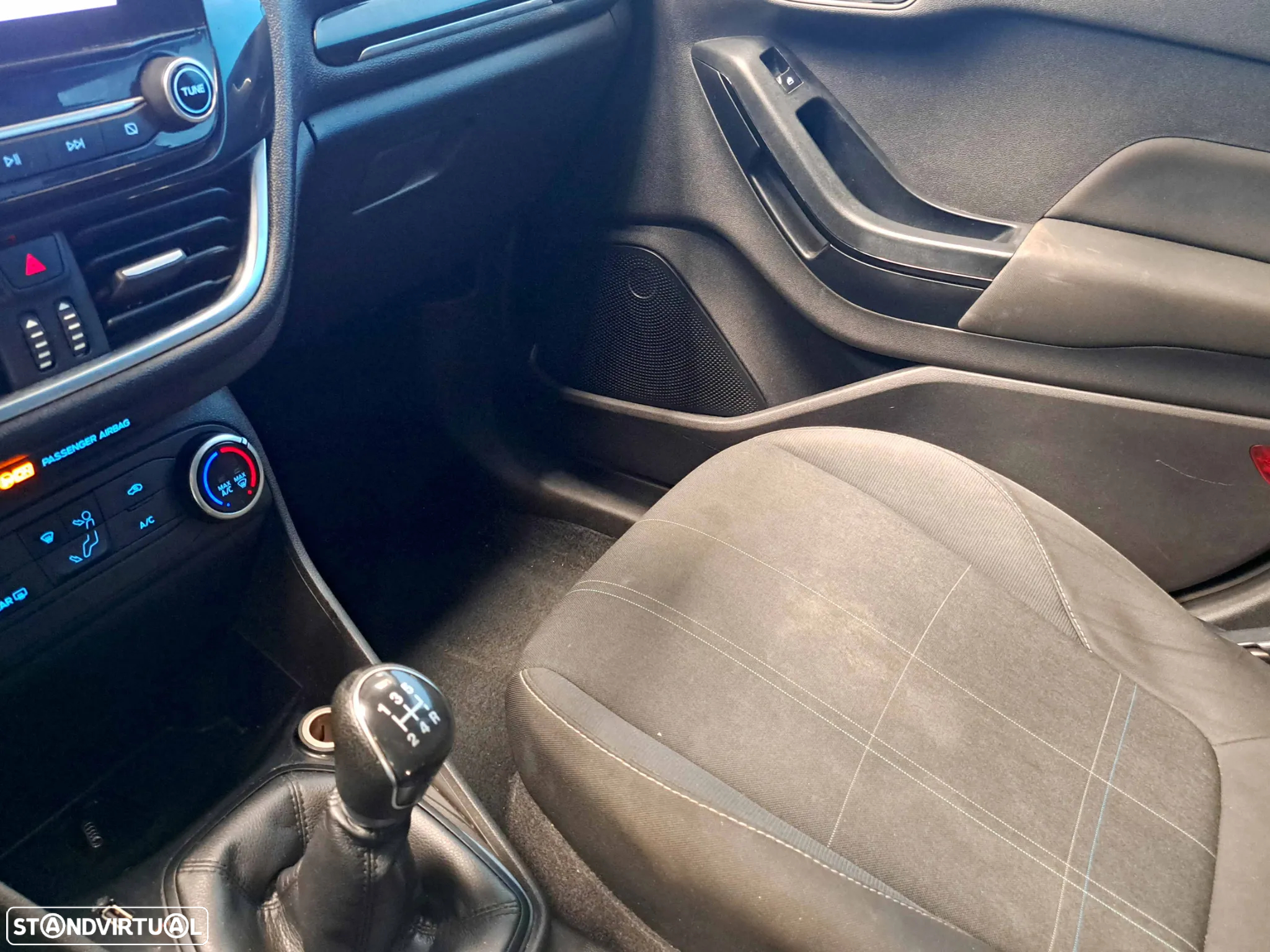 Ford Fiesta - 17