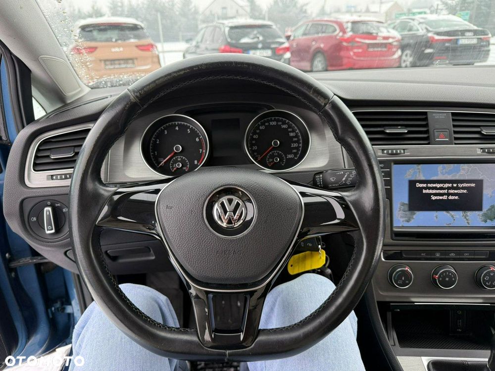 Volkswagen Golf 1.4 TSI BMT Comfortline - 22