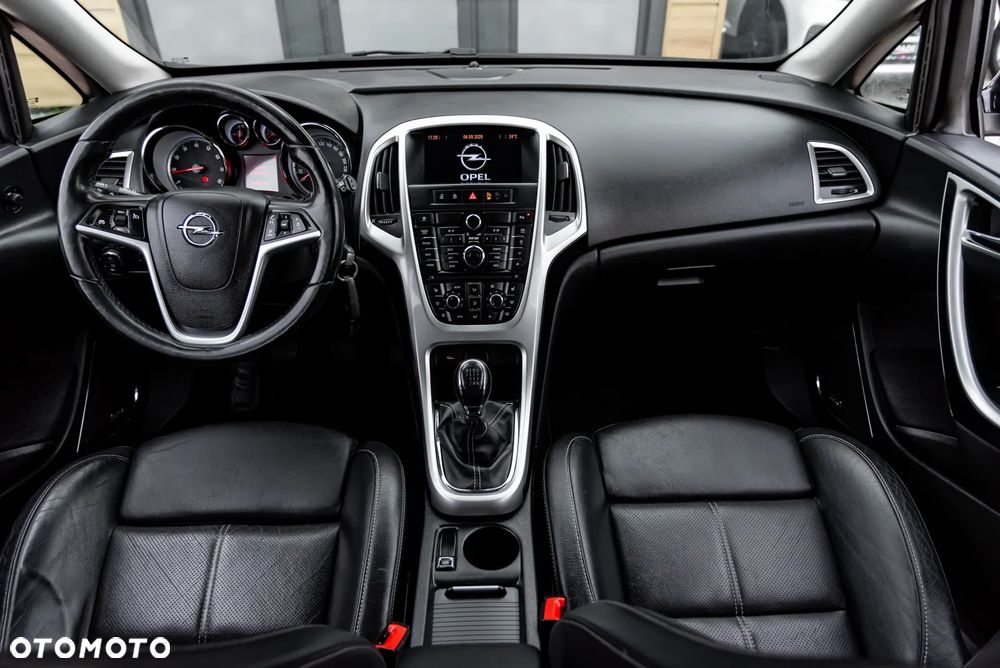 Opel Astra 1.6 Turbo Edition Sport - 27