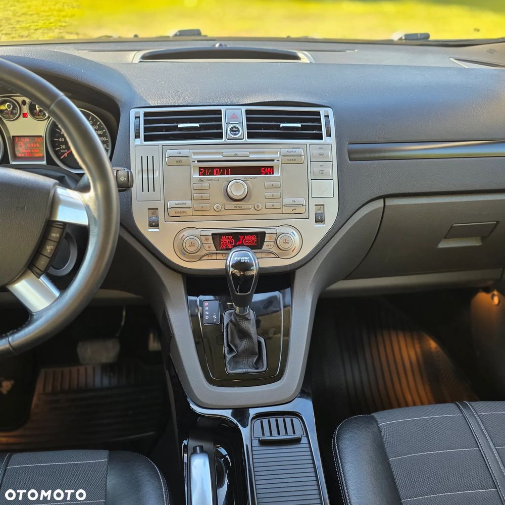 Ford Kuga 2.0 TDCi 4x4 Titanium - 12