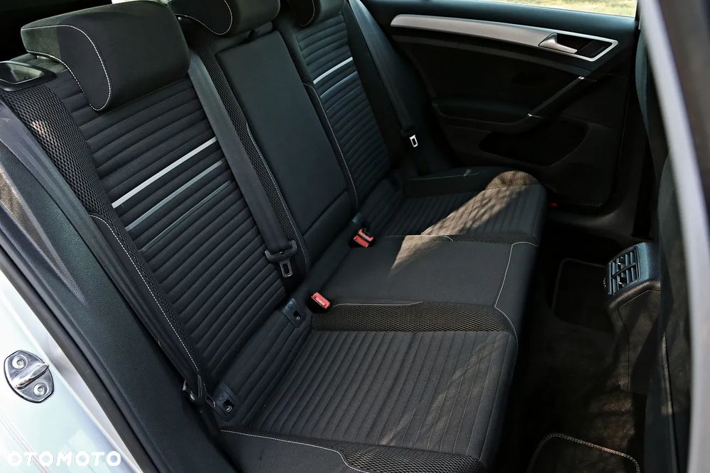 Volkswagen Golf Variant 2.0 TDI 4Motion BlueMotion Technology Cup - 9