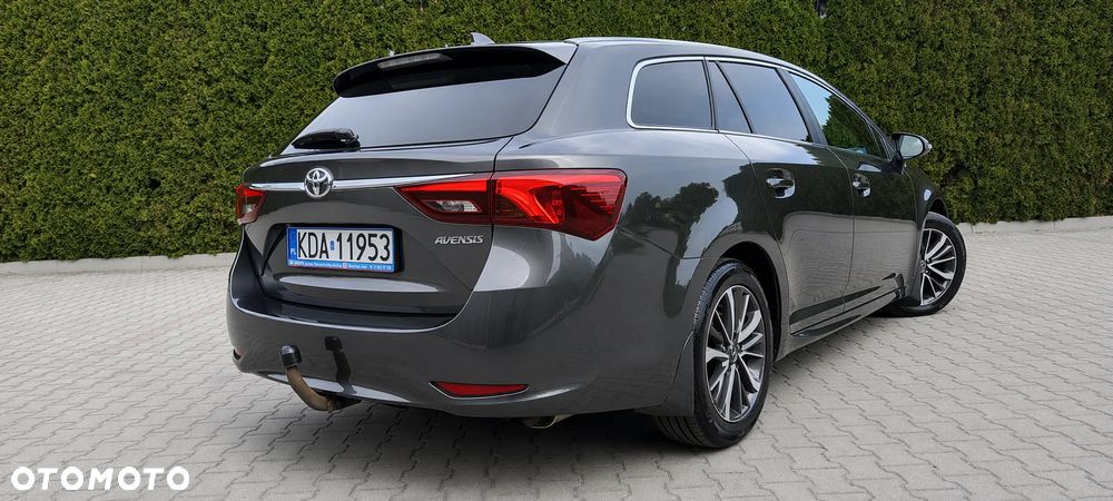 Toyota Avensis 1.8 Executive - 4