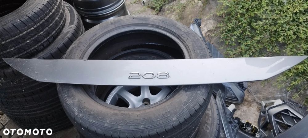 listwa górna zderzaka peugeot 208 - 1