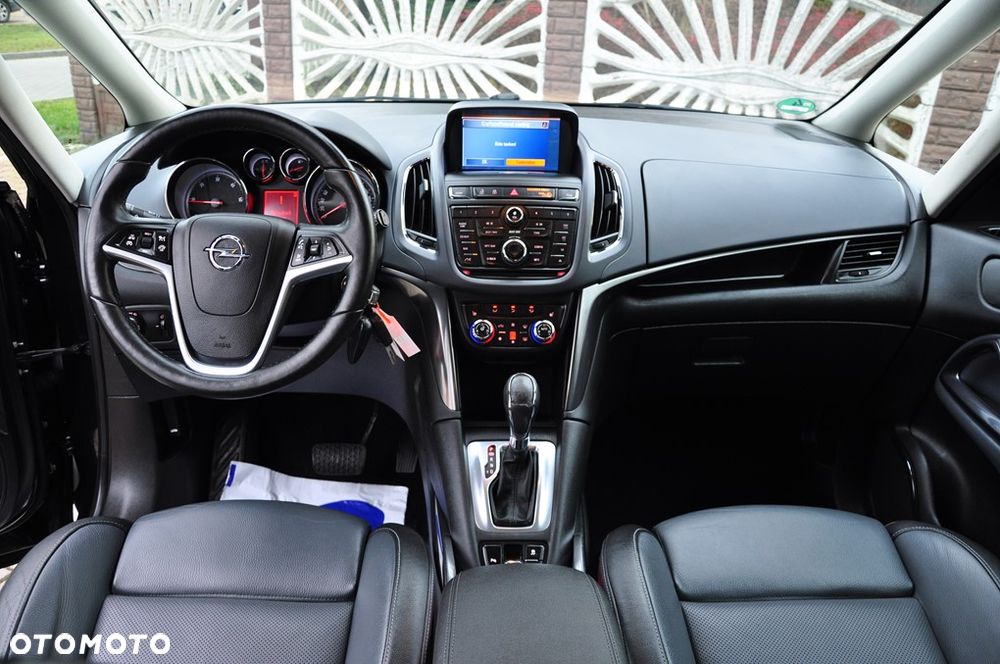 Opel Zafira Tourer 2.0 CDTI Automatik Edition - 32