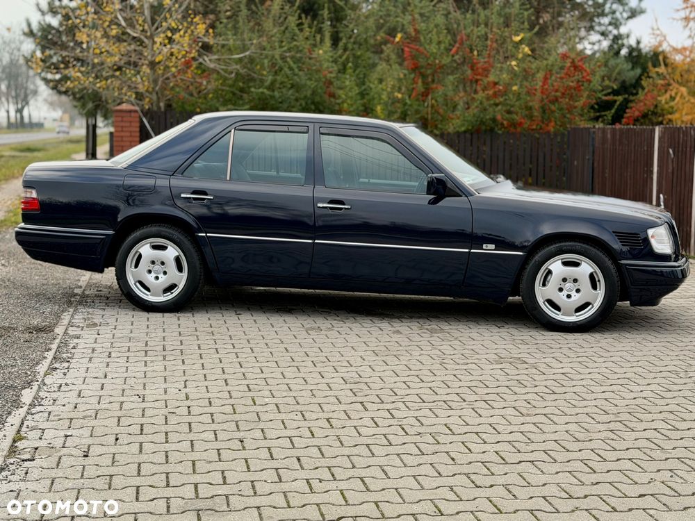 Mercedes-Benz W124 (1984-1993) - 36