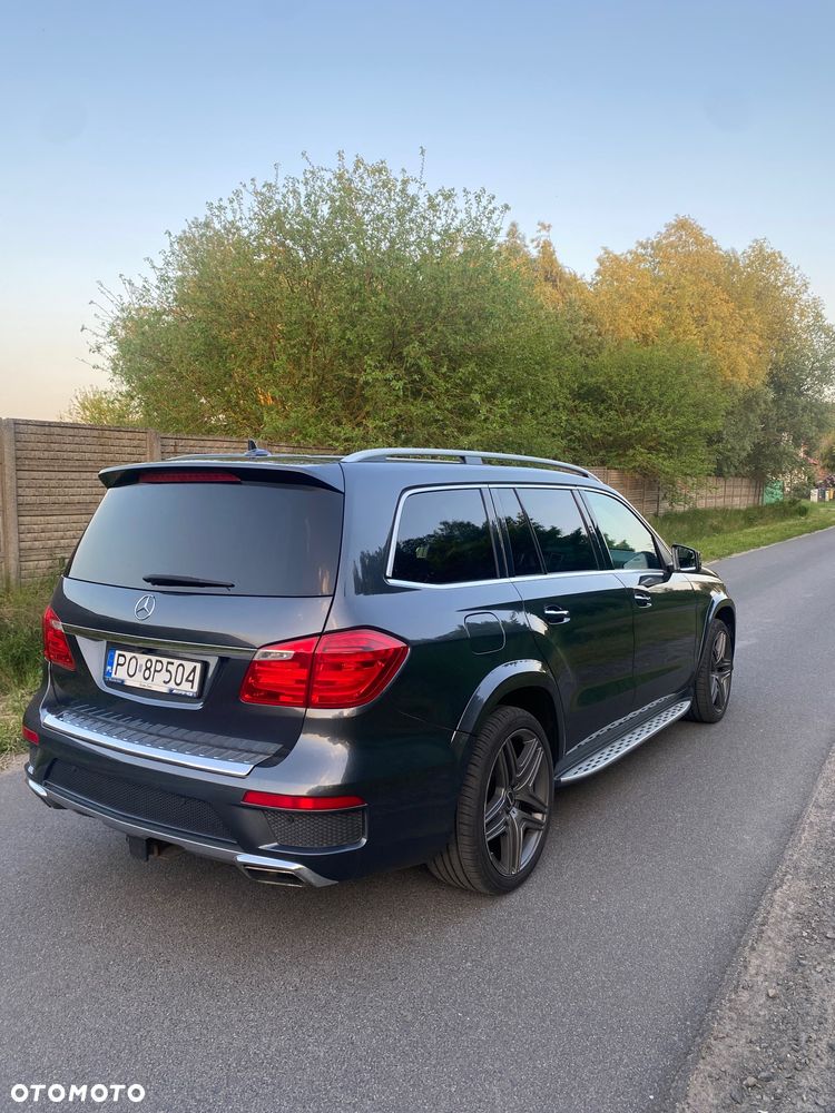 Mercedes-Benz GL - 9