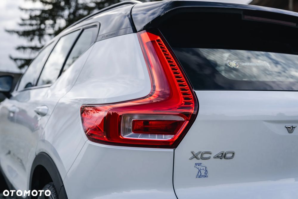 Volvo XC 40 T4 R-Design - 21