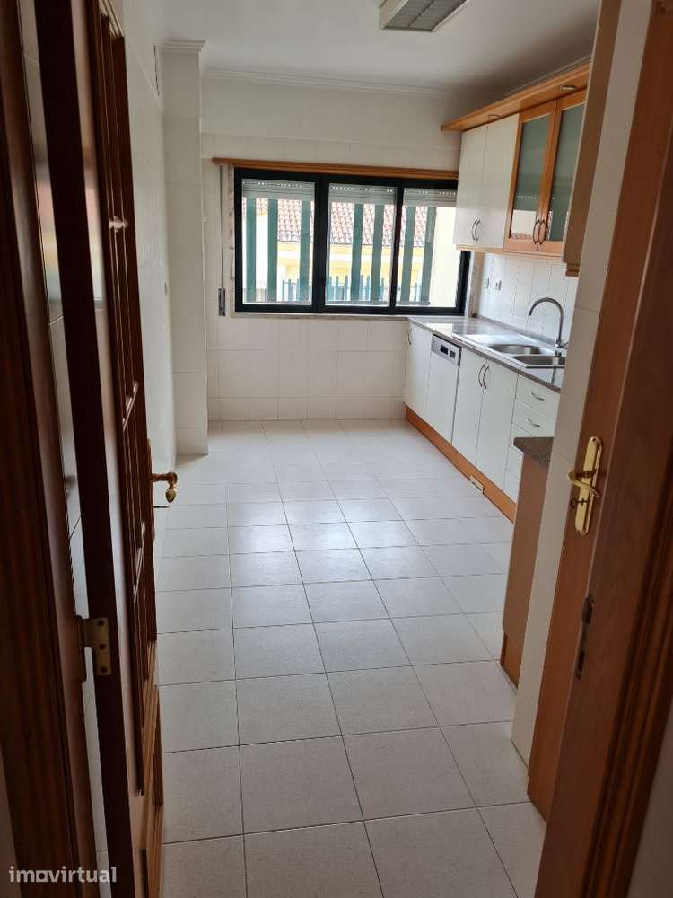 Arrendo T3 Ramada com garagem - Grande imagem: 3/15