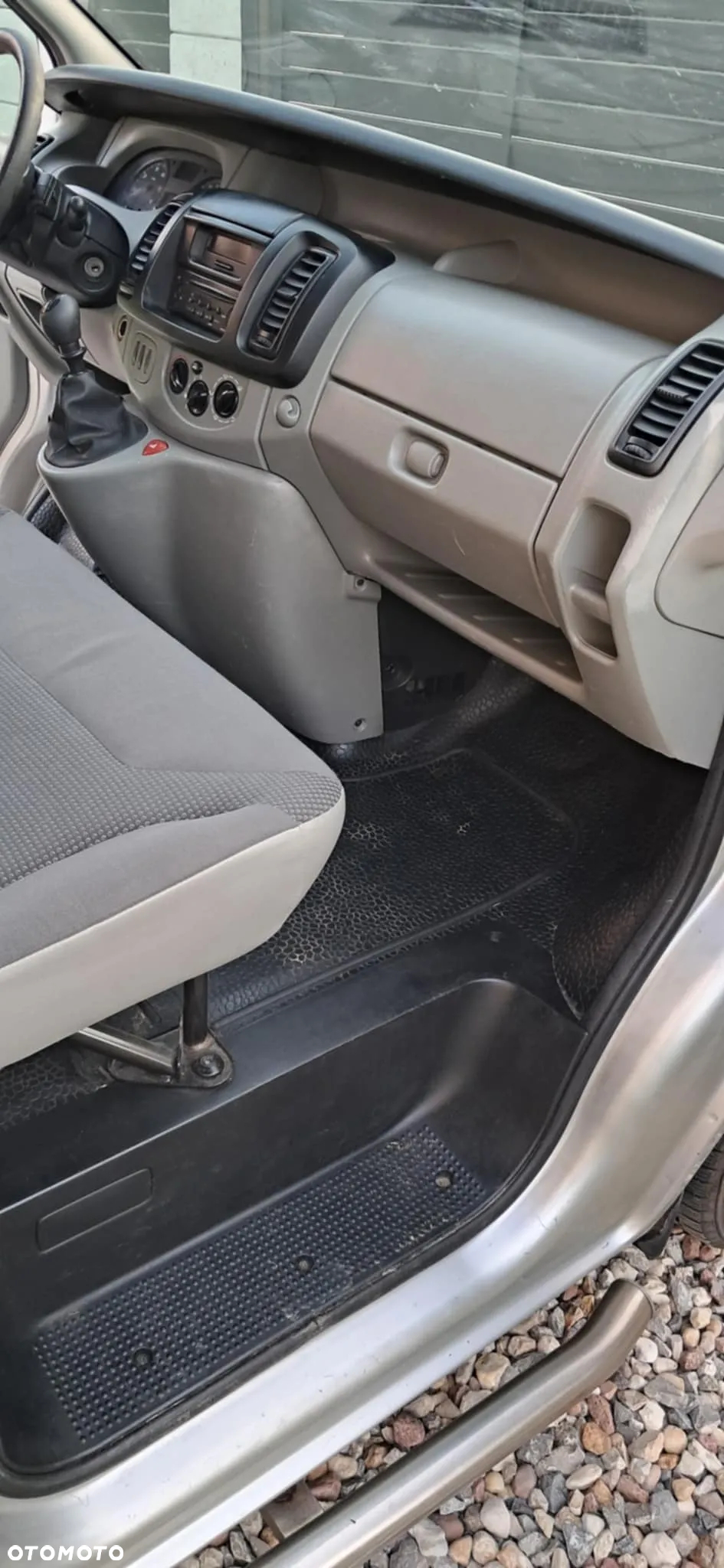 Renault TRAFIC - 13
