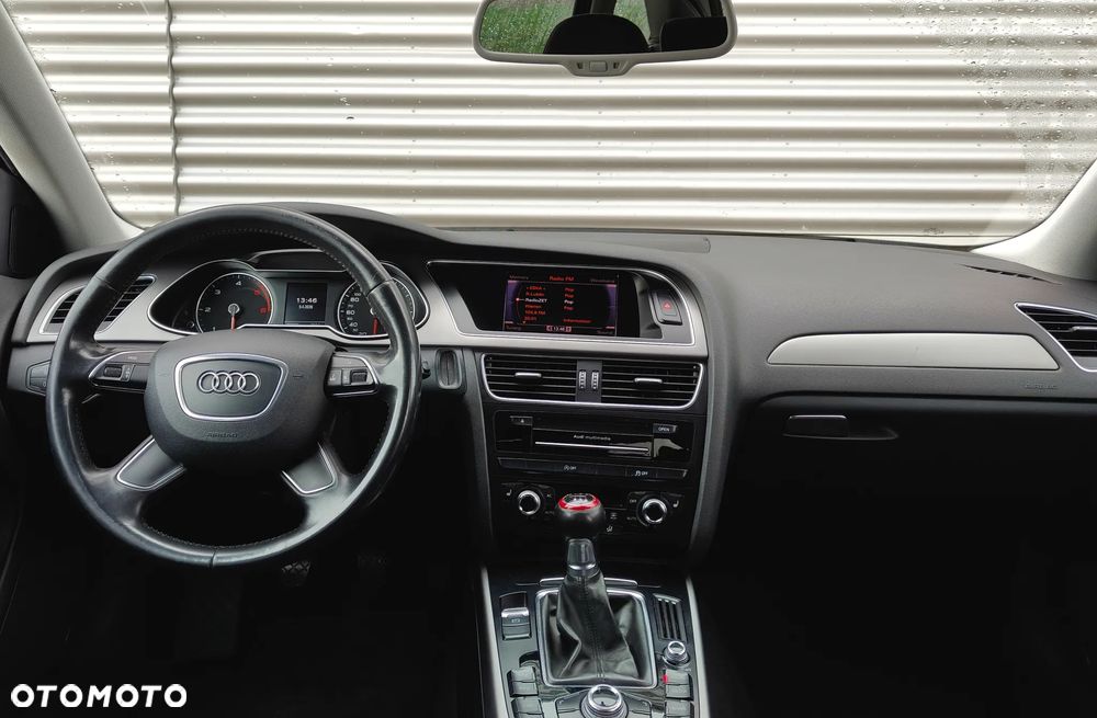 Audi A4 Avant 2.0 TDI DPF S line Sportpaket - 23