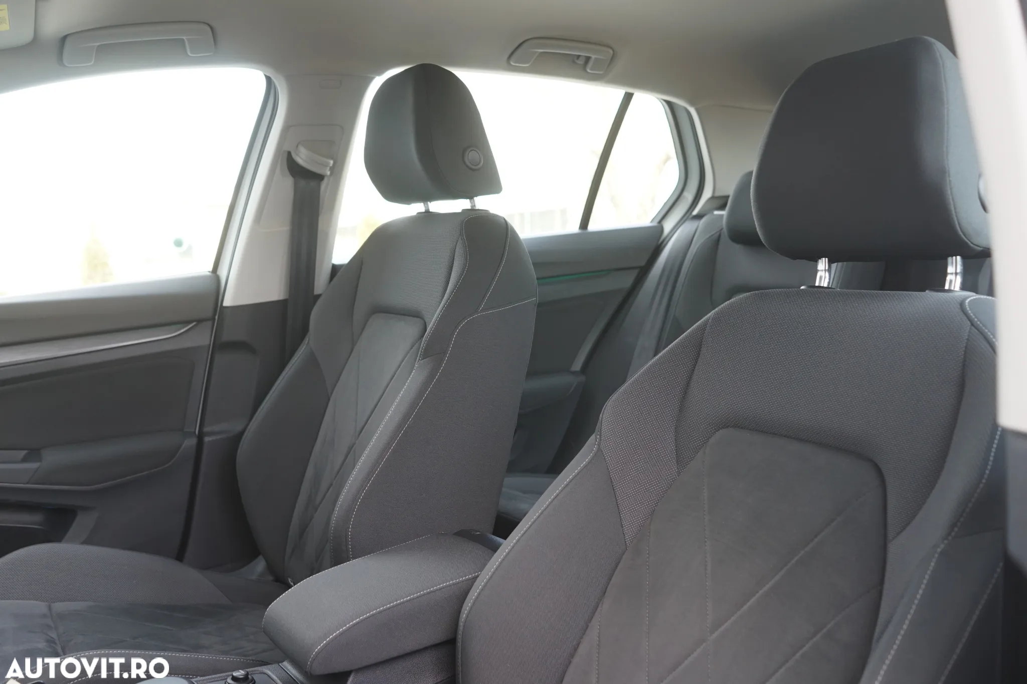 Volkswagen Golf 2.0 TDI DSG Style - 13