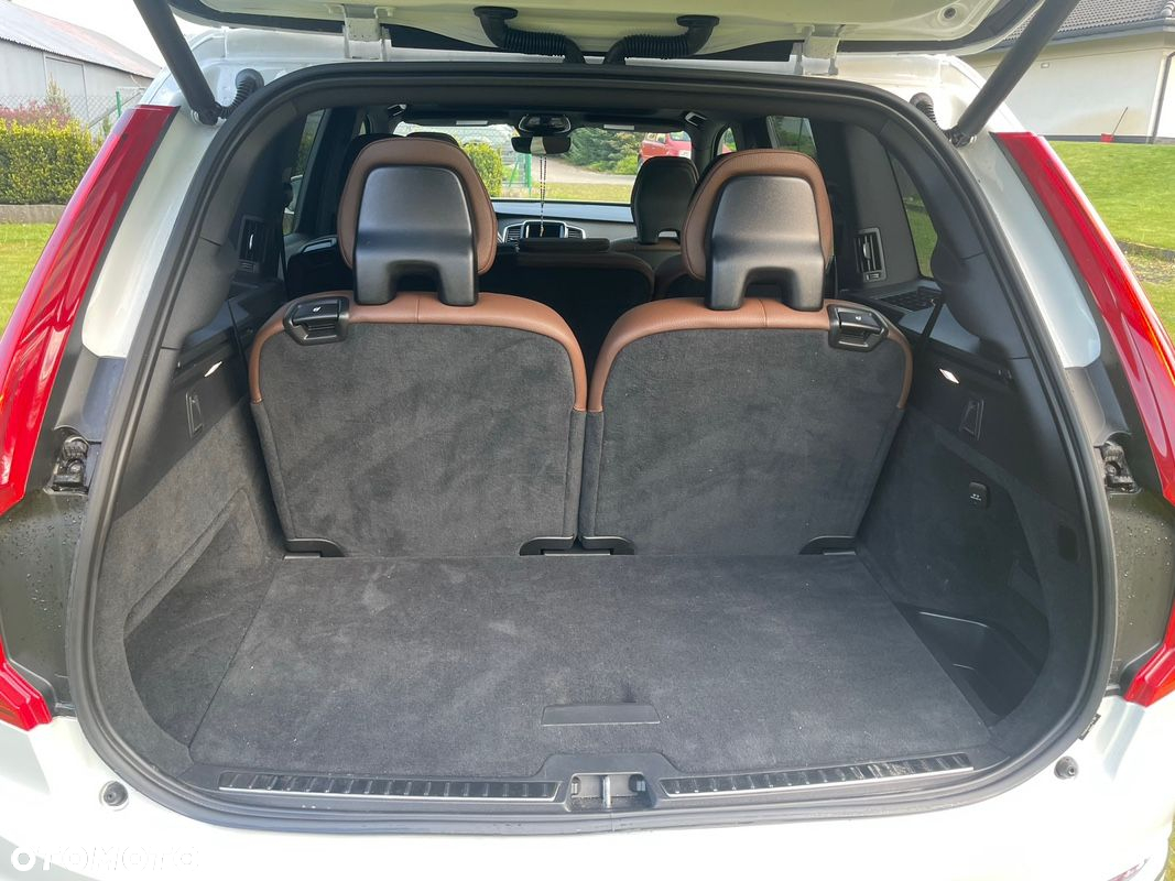 Volvo XC 90 T8 AWD Twin Engine Geartronic Momentum - 7