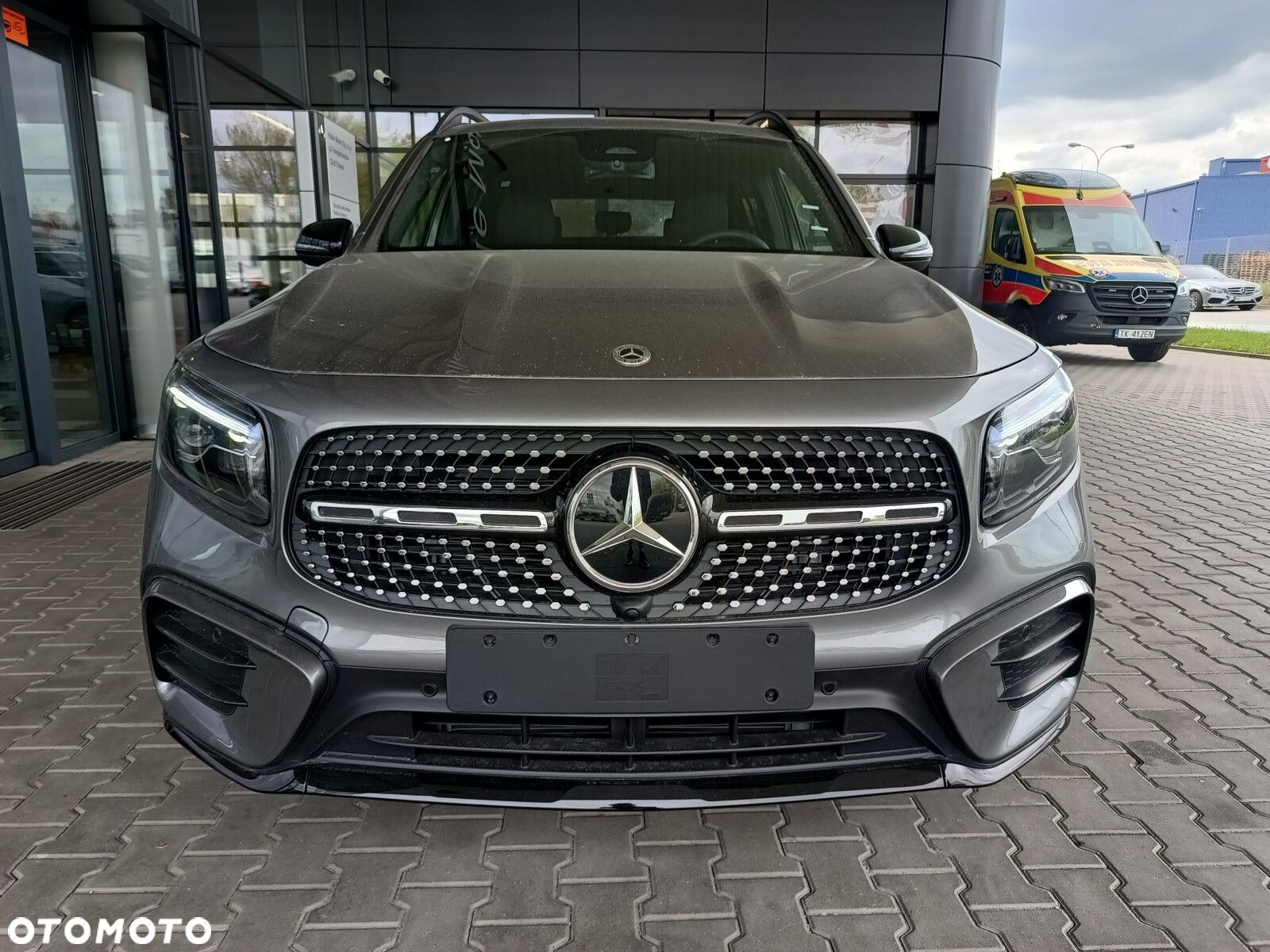 Mercedes-Benz GLB - 2